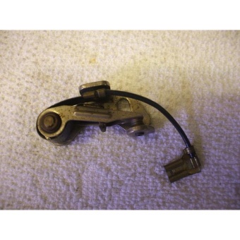 Rupteur bosch Ford taunus 17 M --( N16 )