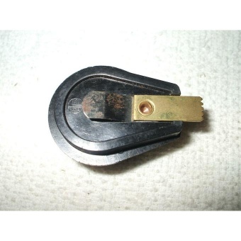 Ford Vedette F 9 E --( 528 )