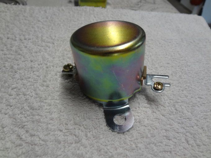 conjoncteur  disjoncteur  6 VOLTS